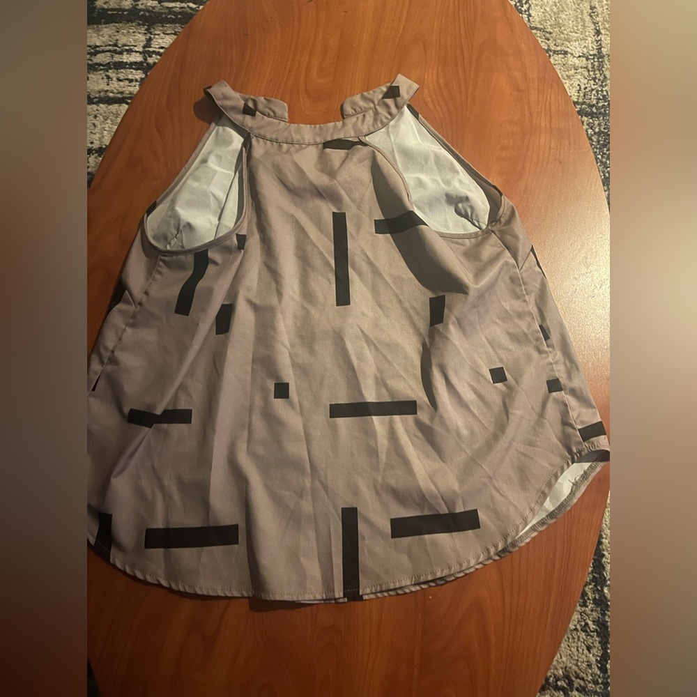 Geometric Print Sleeveless Tank - Taupe & Black